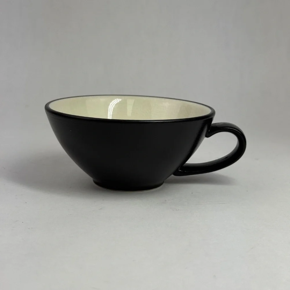 Crate & Barrel Kathleen Wills Kita Flat Cups Matte Black Cream Set of 4 Japan